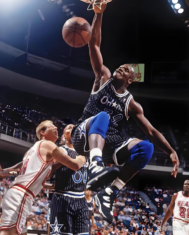 关于全明星级球员亮相,场上气氛火热的信息 关于全明星级球员亮相,场上气氛火热的信息