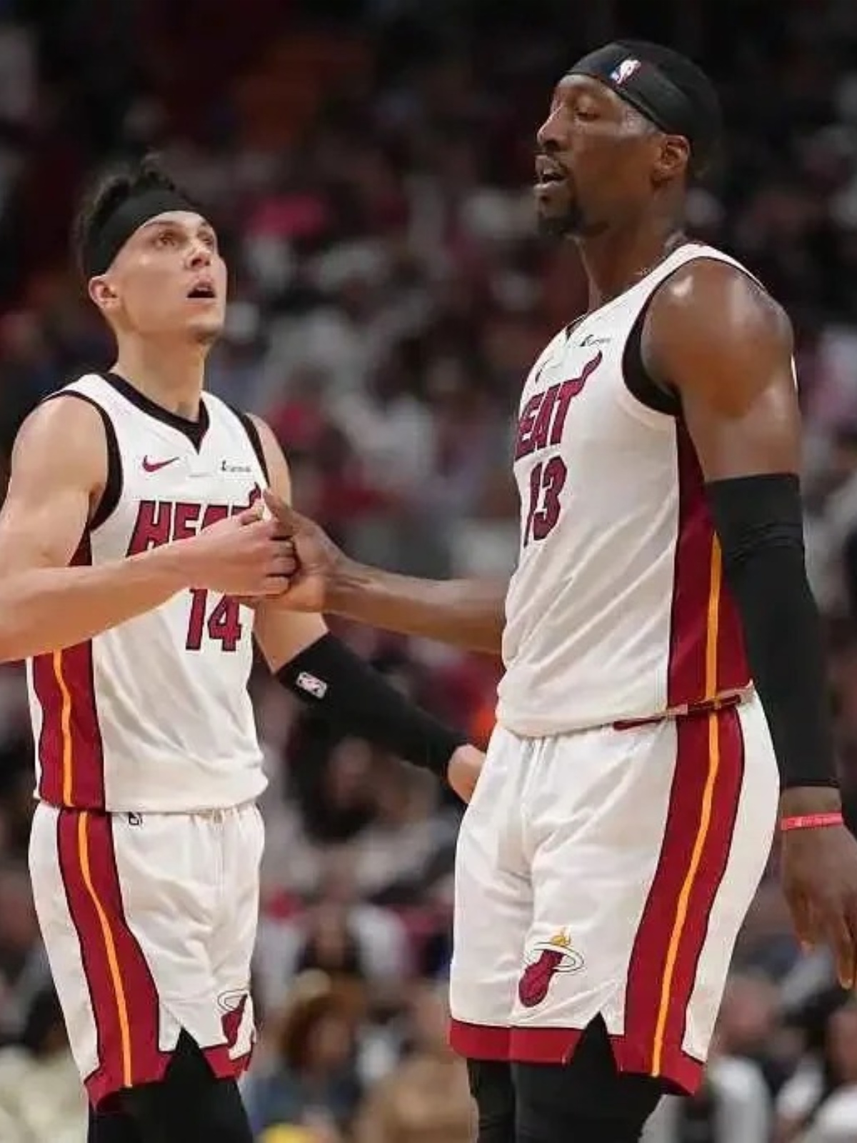 半岛体育官网入口-热火主场大胜鹈鹕，巴特勒表现出色